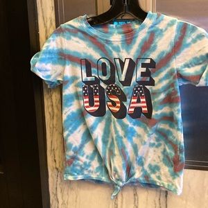 Love USA graphic short sleeve top tie dyed top with waist tied  NWOT🥰👩‍🦱